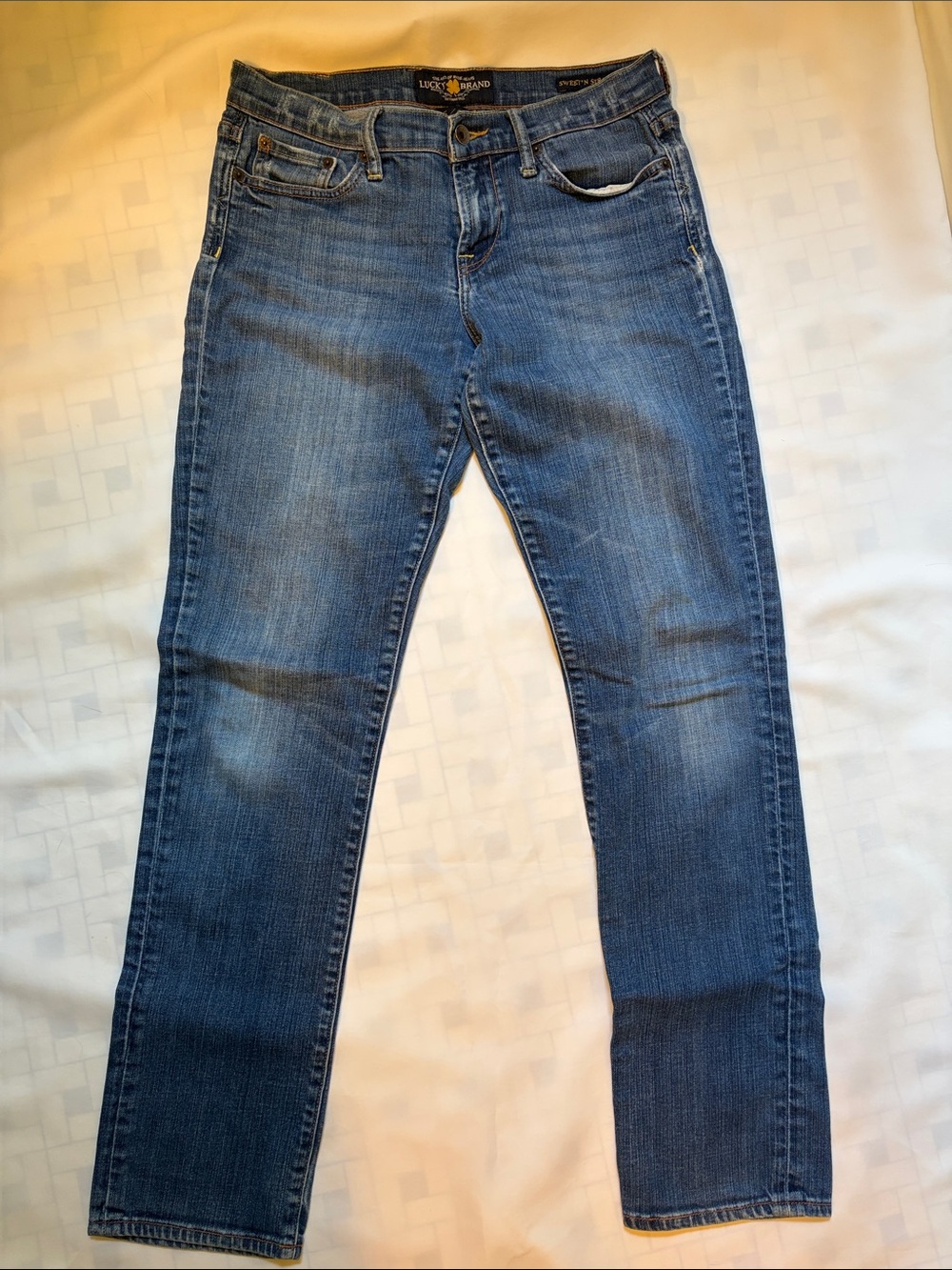 Lucky Brand Women’s Medium Blue Slim Straight Jeans